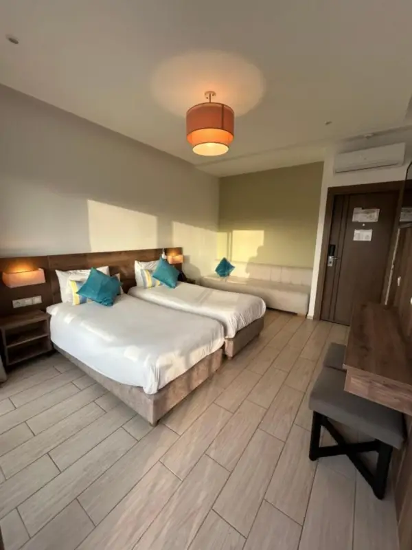 Hotel Aferni 4
